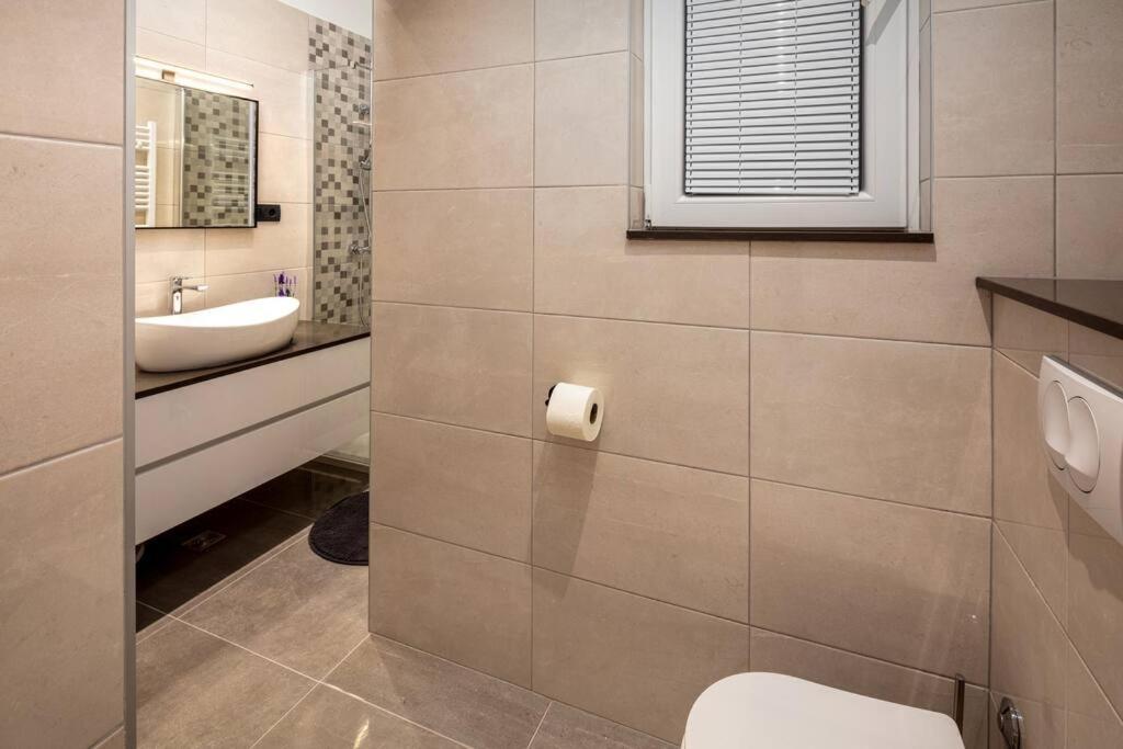 Apartman Drago 4* - 2 Minutes From The Town Centre Split Zewnętrze zdjęcie